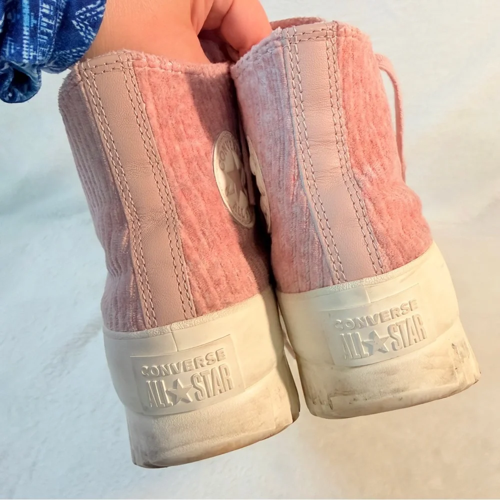 Converse Chuck Taylor Lugged 2.0 Pink‎ Corduroy Platform Sneakers  Mens 7 W9